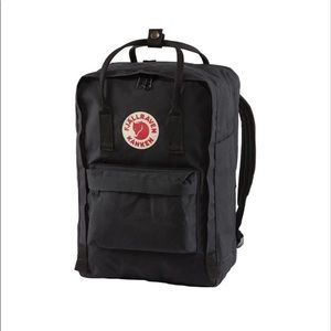 Fjallraven Kanken Laptop 15 MY DAUGHTER USED IT ONE YEAR OF SCHOOL.